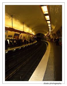 Paris: Metro Station