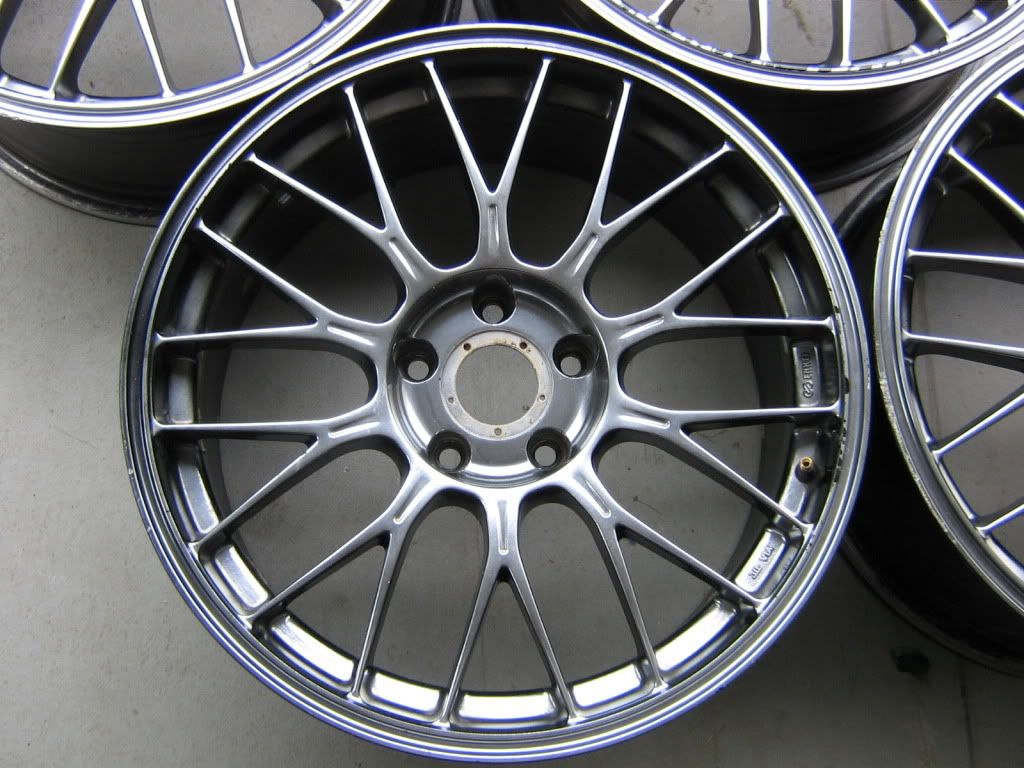 http://i334.photobucket.com/albums/m429/VOTBLINDUB/Wheels%20for%20Sale/IMG_5576.jpg